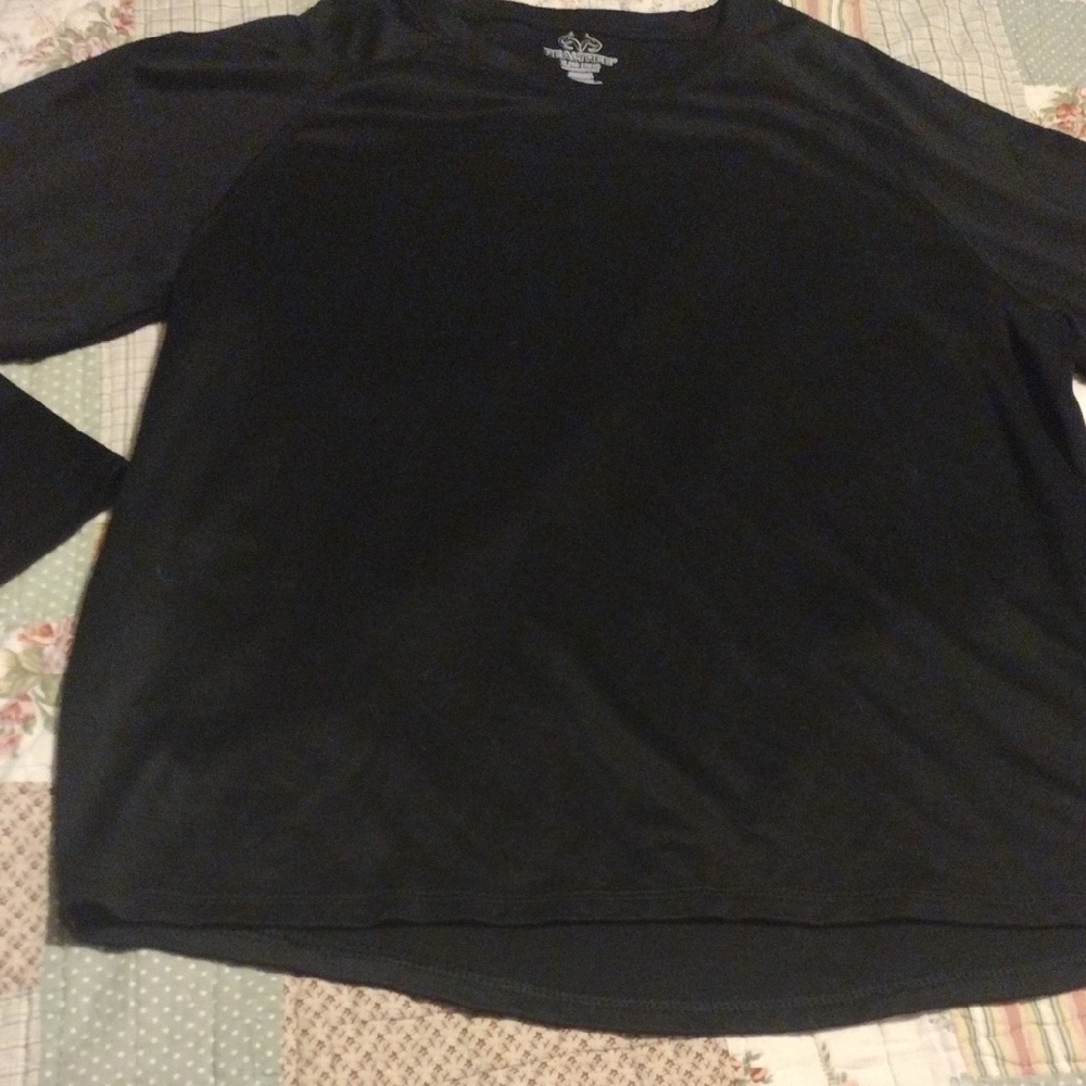 Realtree Black Long Sleeve Shirt - Picture 4 of 4